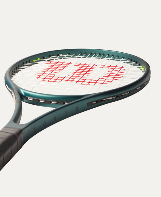 Wilson Blade 104 V9 290 Gramos